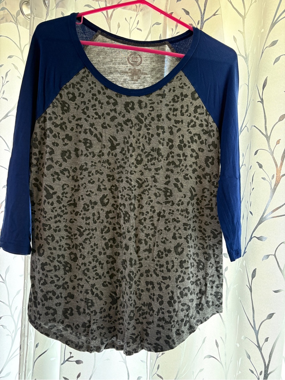Gray Leopard Print Raglan Long Sleeve Top with Navy Sleeves